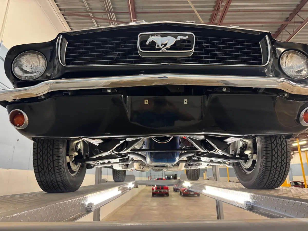 Vehicle photo 48