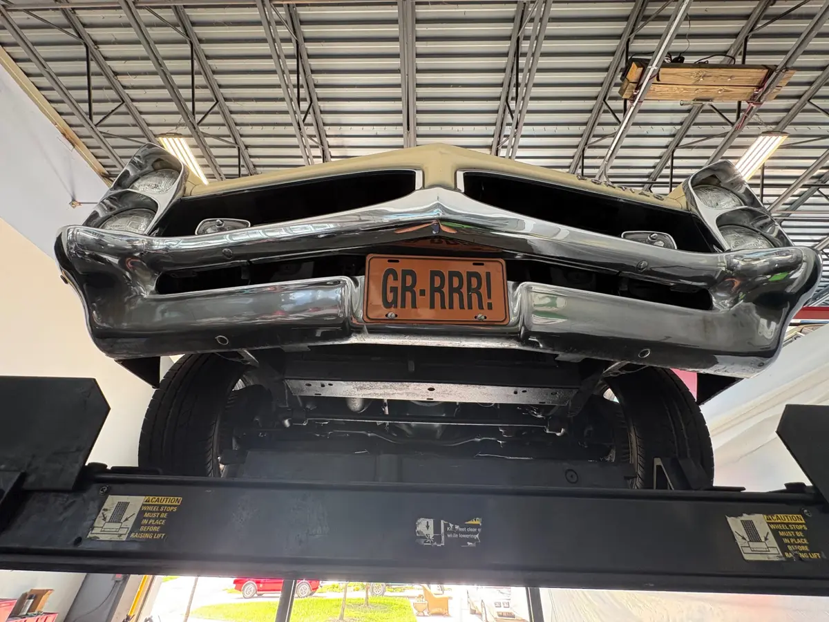 Vehicle photo 58