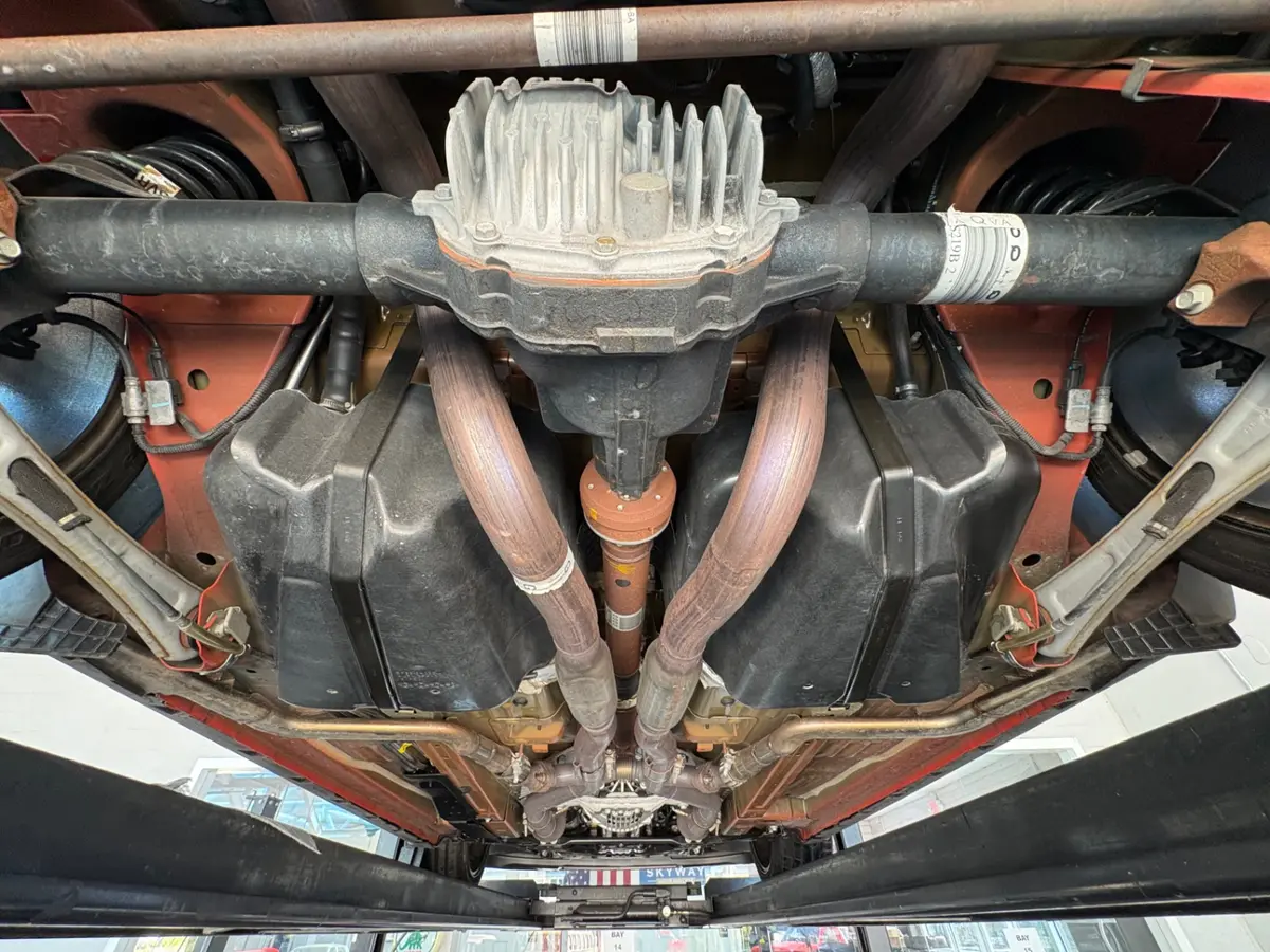 Vehicle photo 44
