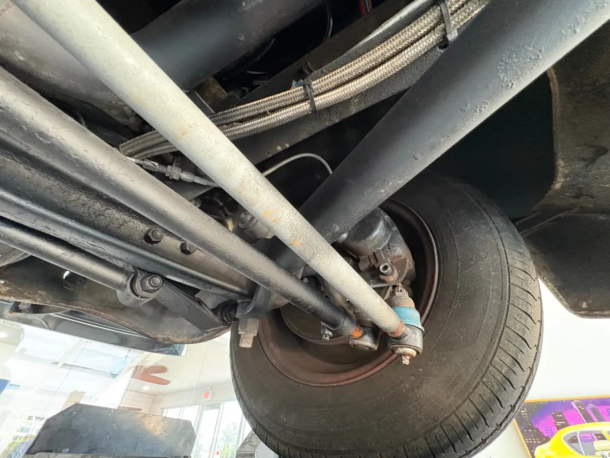 Vehicle photo 47