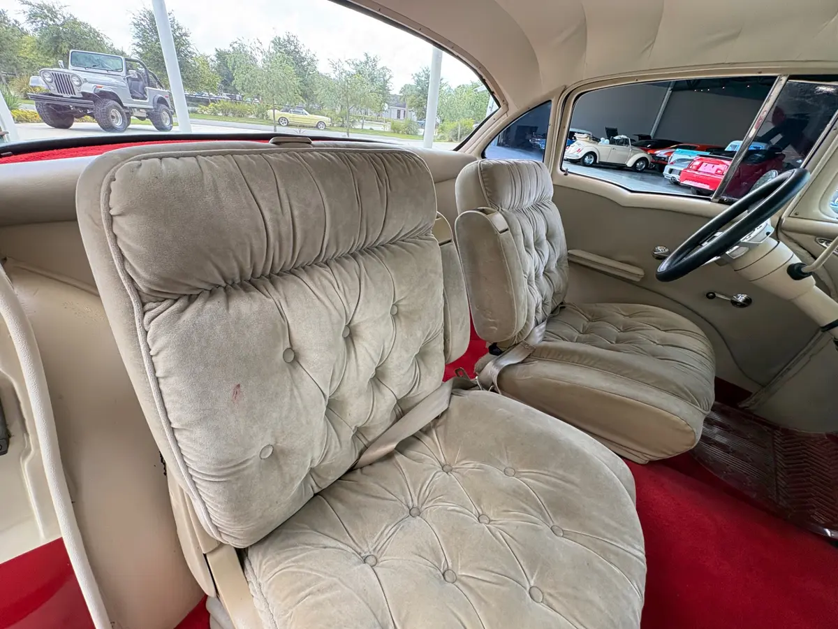 Vehicle photo 38