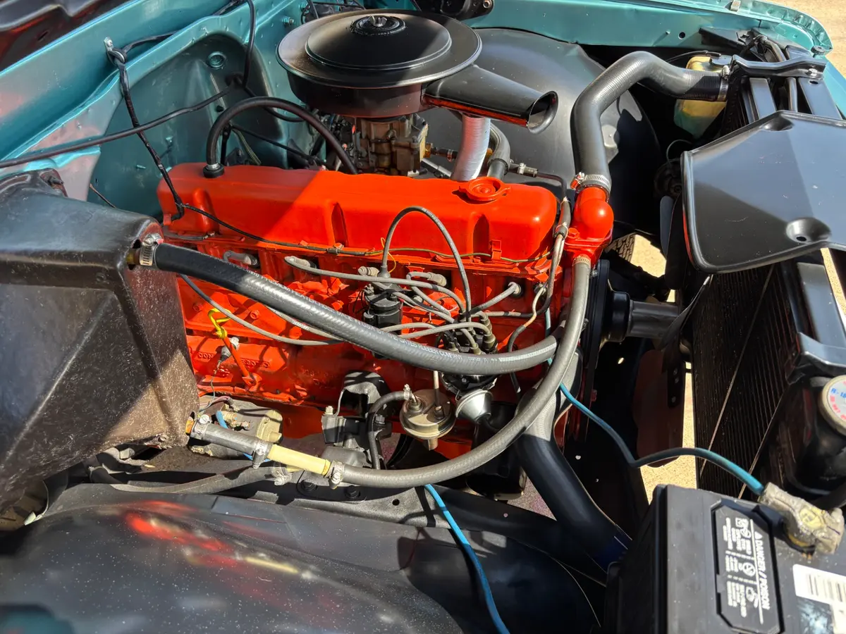 Vehicle photo 16