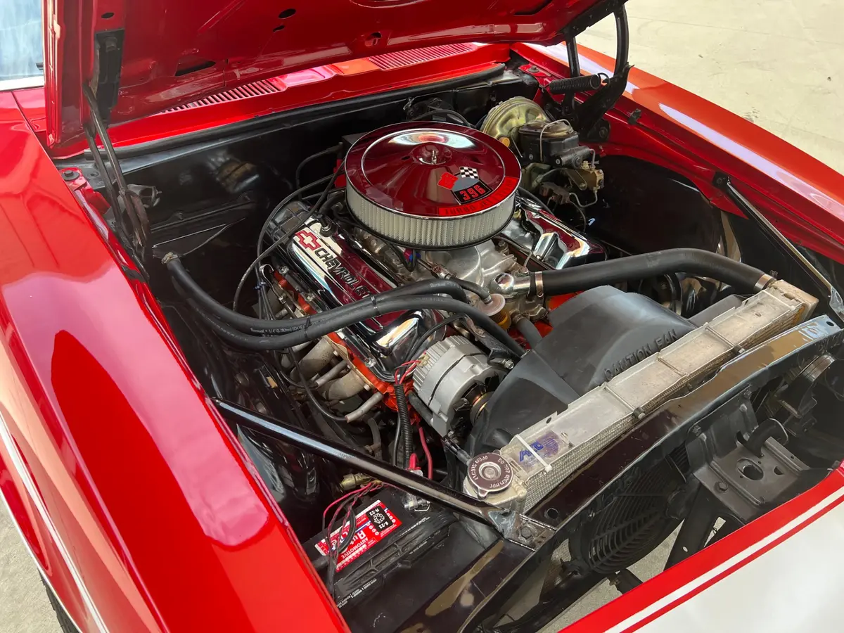 Vehicle photo 31