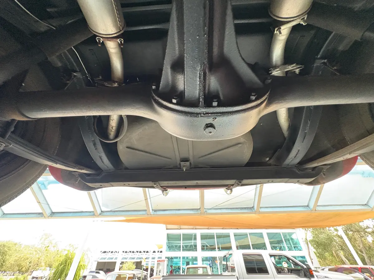 Vehicle photo 62
