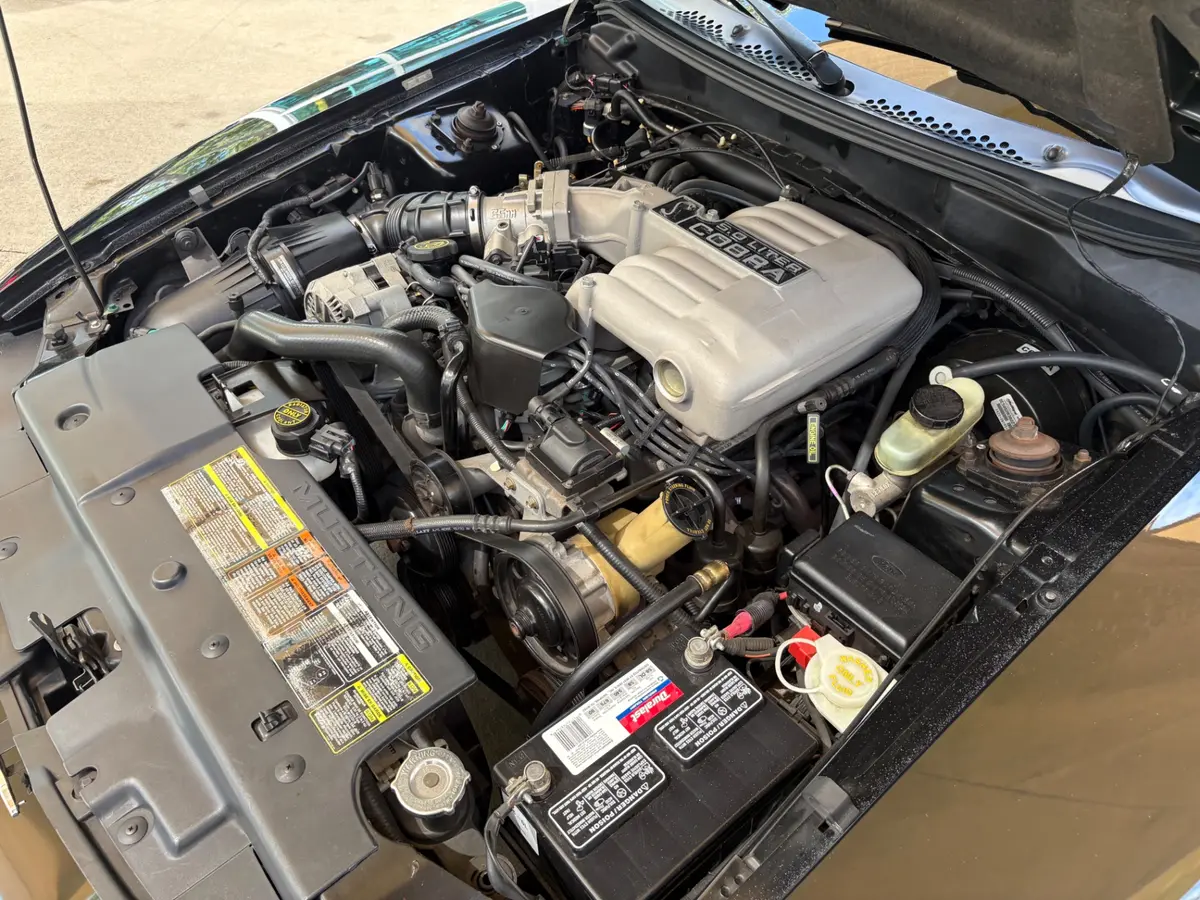 Vehicle photo 34