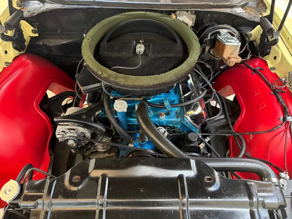 Vehicle photo 29