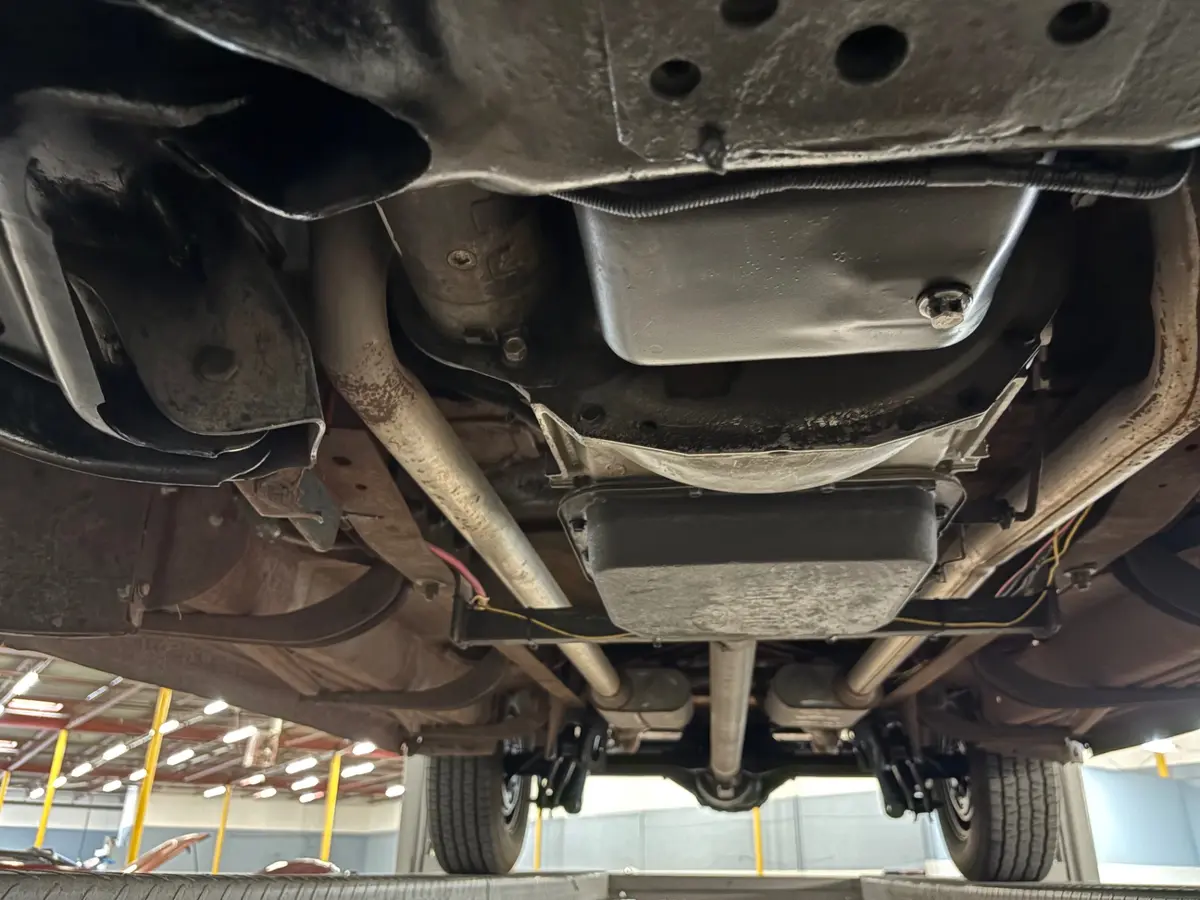 Vehicle photo 46