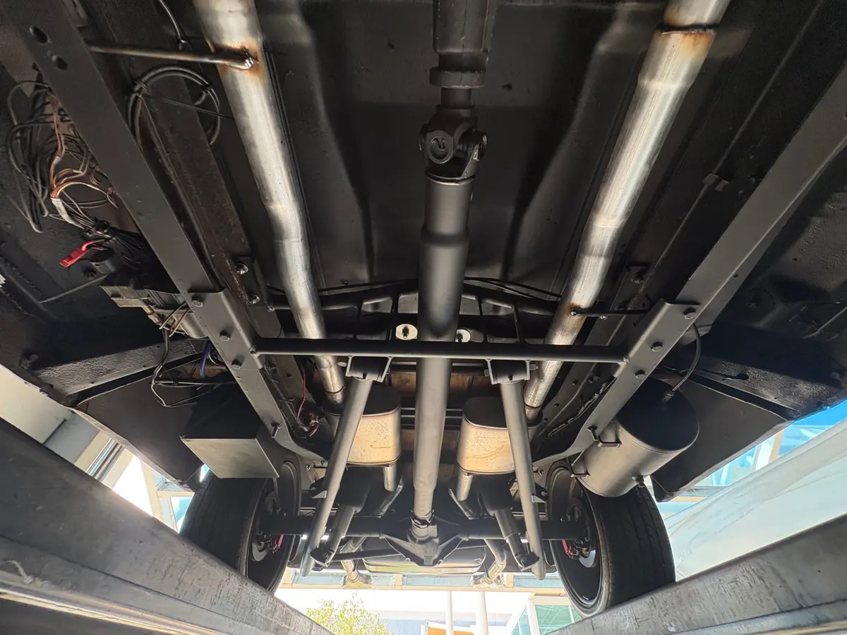 Vehicle photo 51