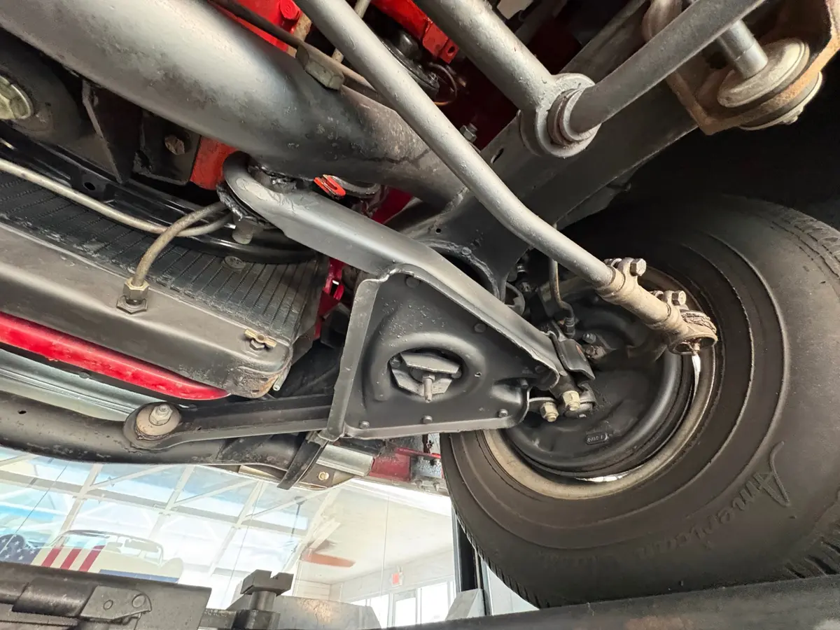 Vehicle photo 58