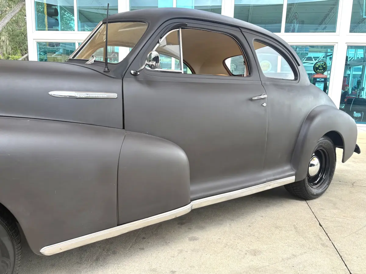 Vehicle photo 13