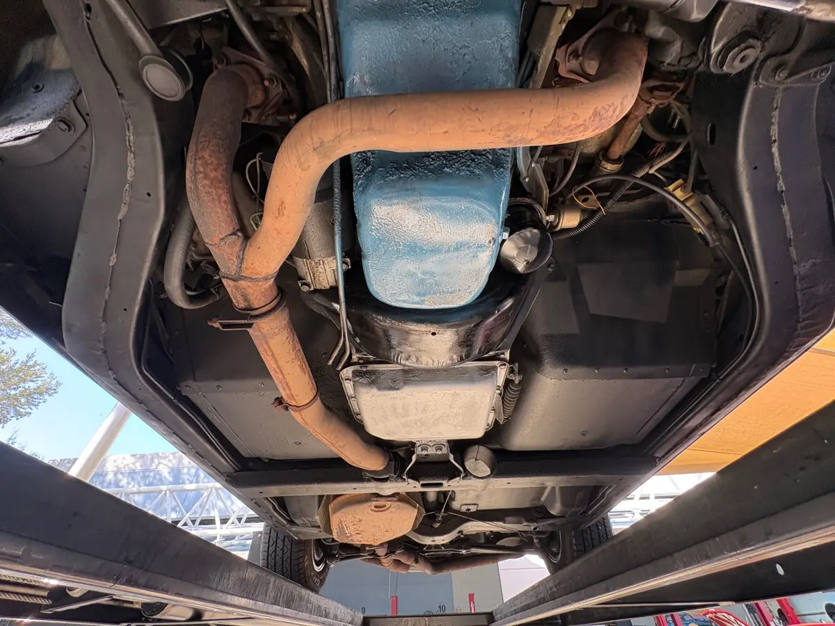 Vehicle photo 56