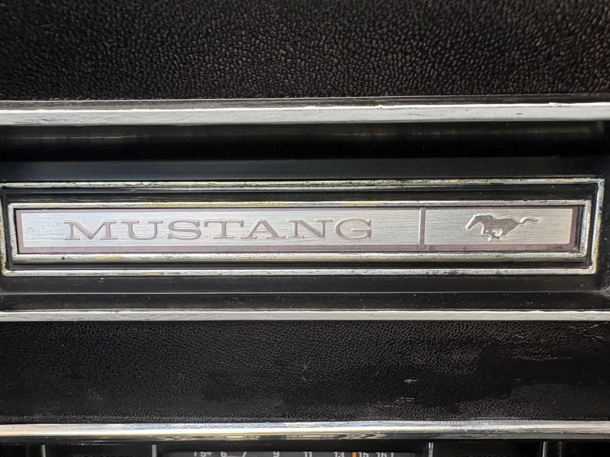 Vehicle photo 47