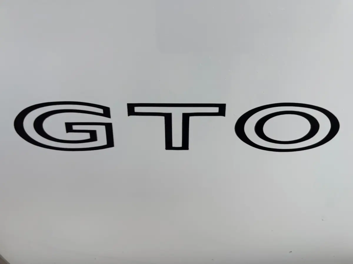 Vehicle photo 22