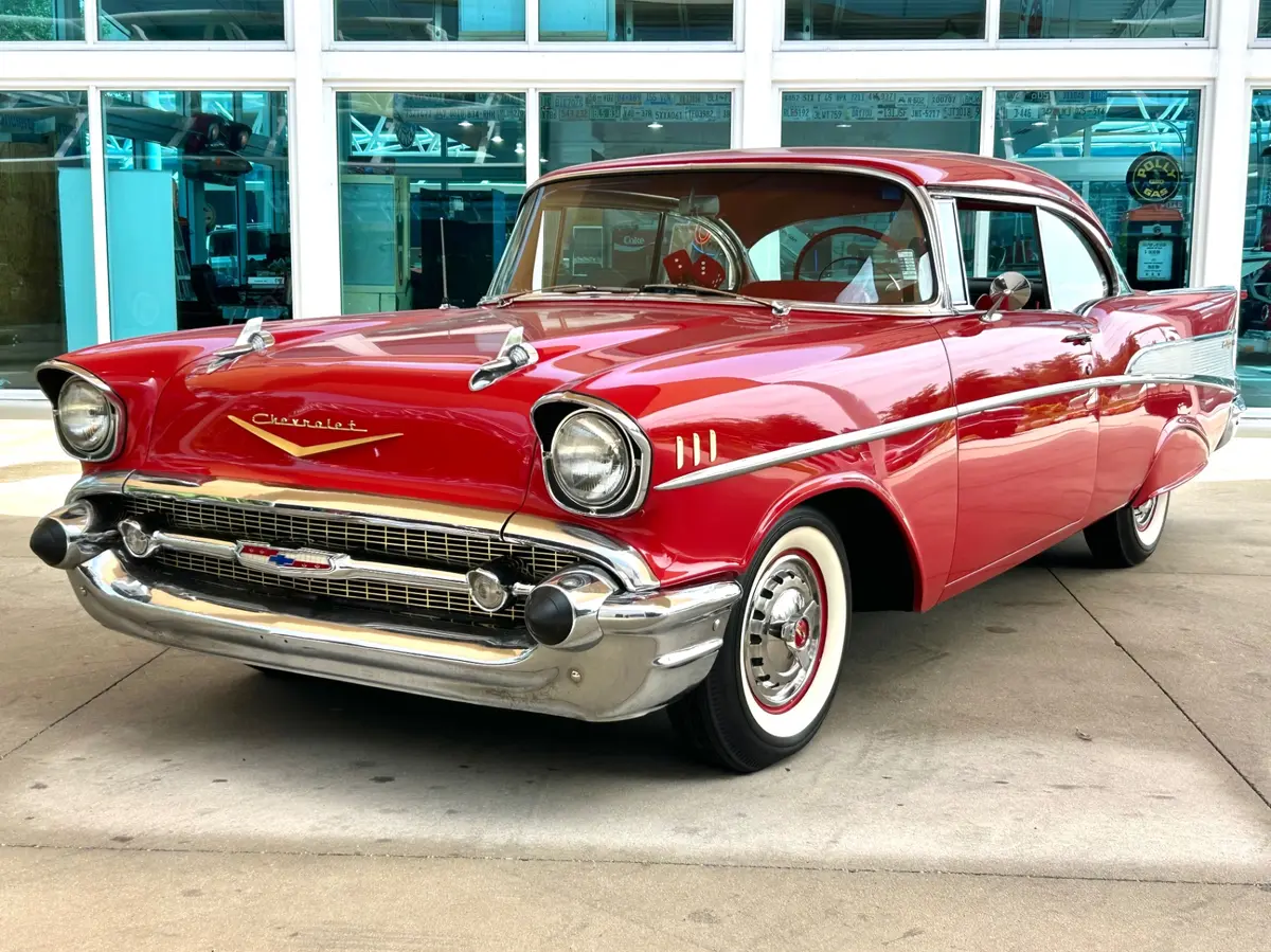 Vehicle photo 1