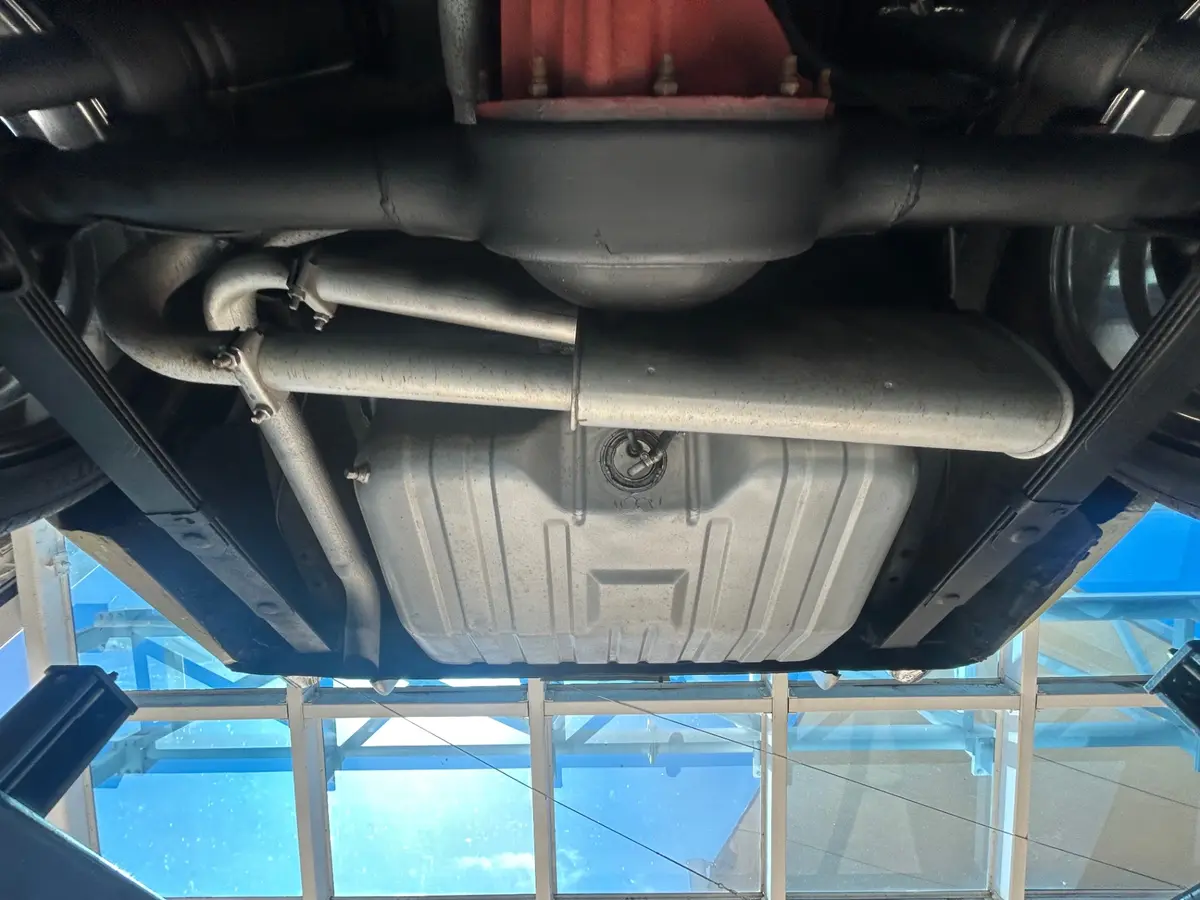 Vehicle photo 45