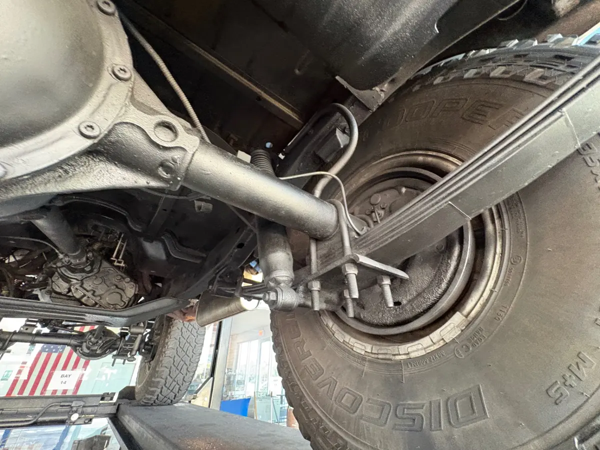 Vehicle photo 41