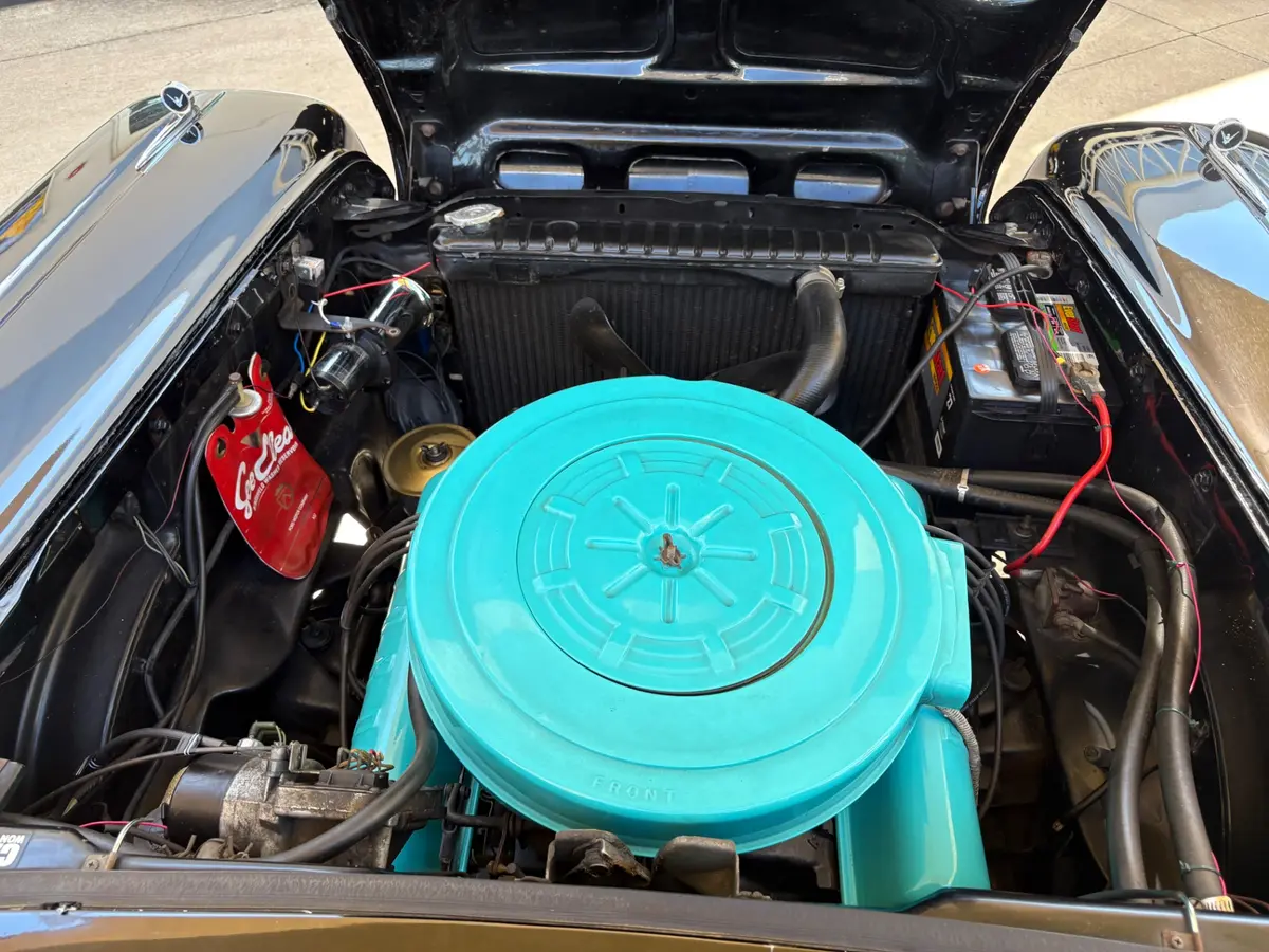 Vehicle photo 26