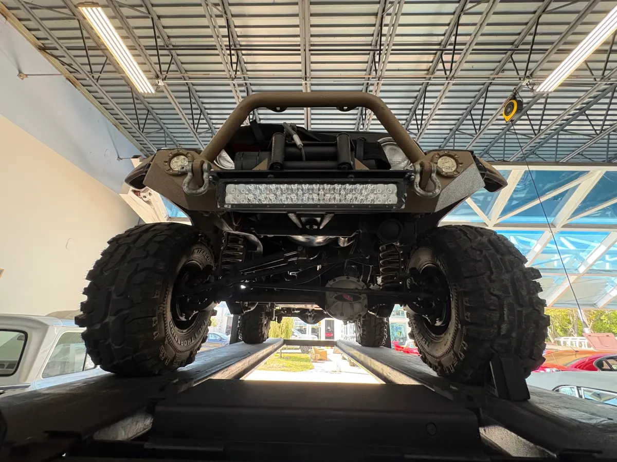 Vehicle photo 50