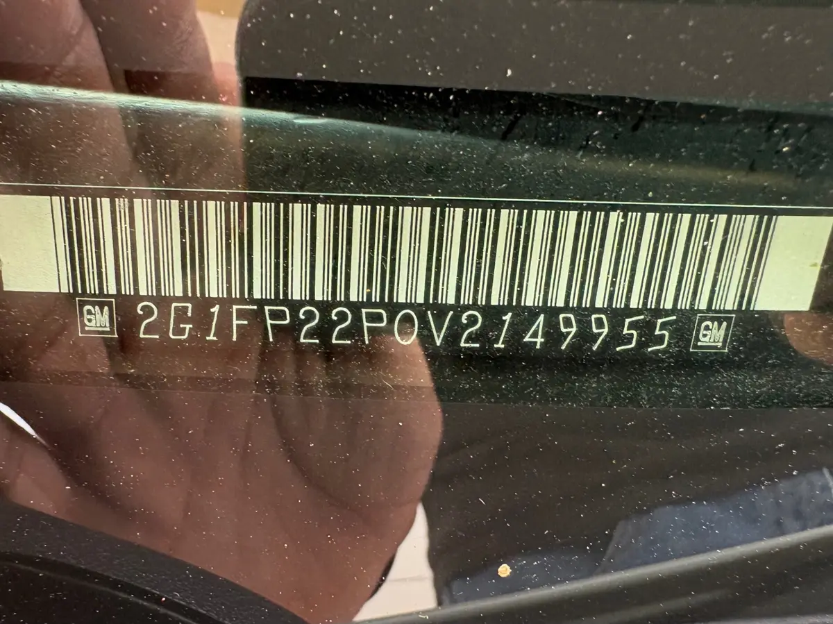 Vehicle photo 21