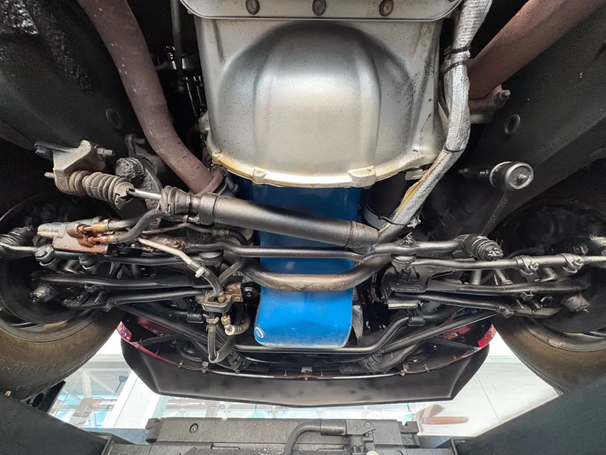 Vehicle photo 52
