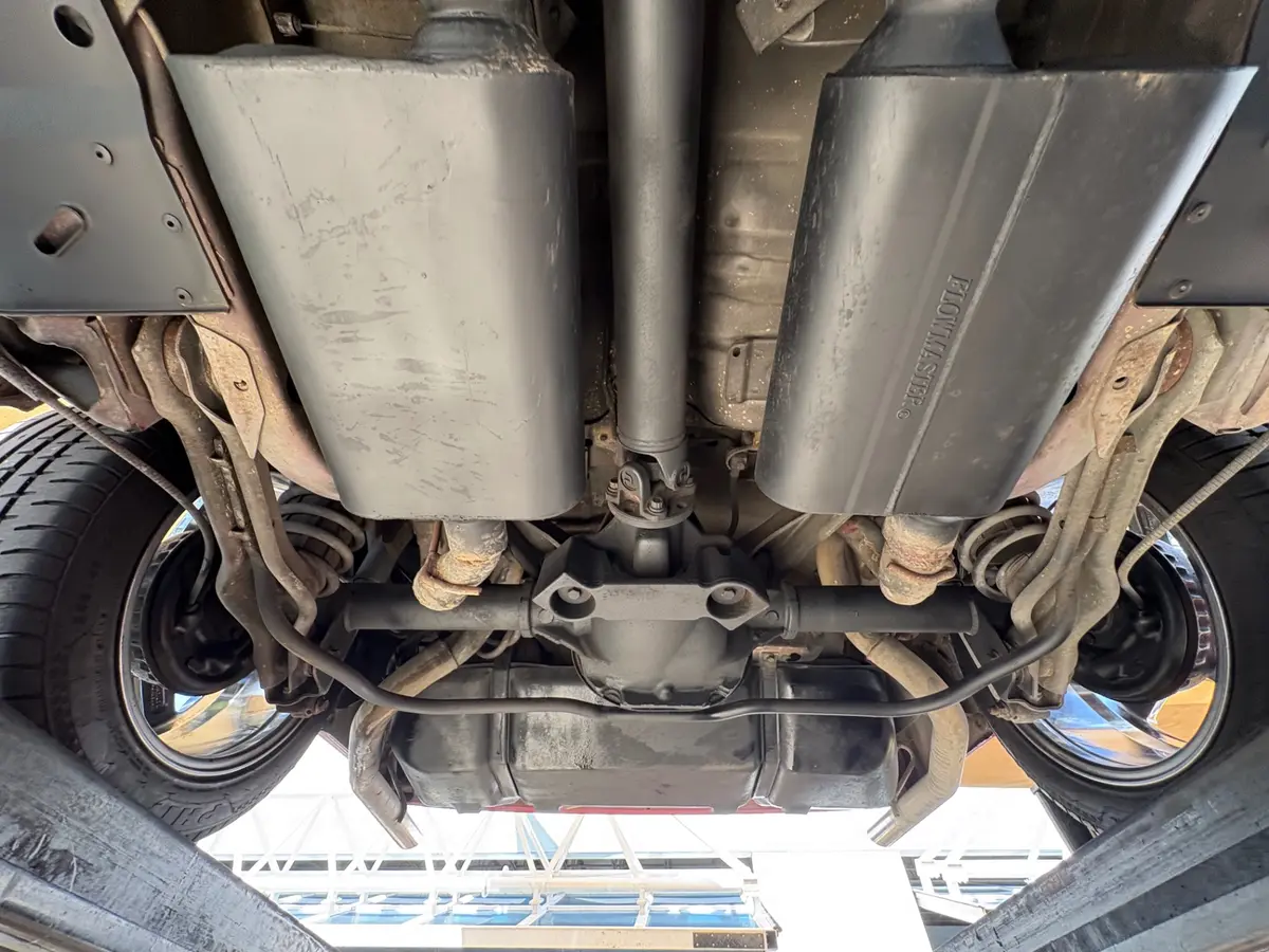 Vehicle photo 62