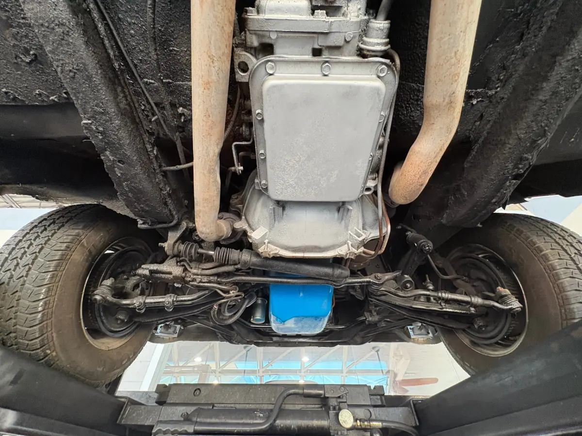 Vehicle photo 51