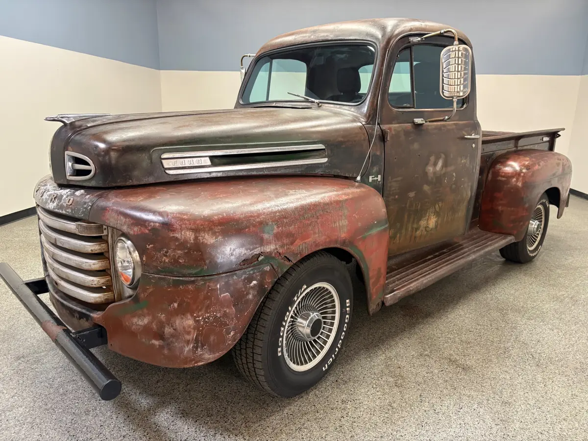 Vehicle photo 1