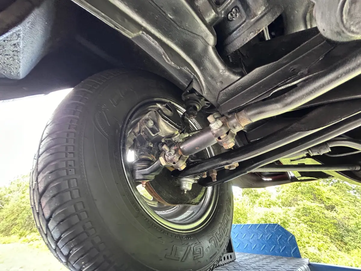 Vehicle photo 43