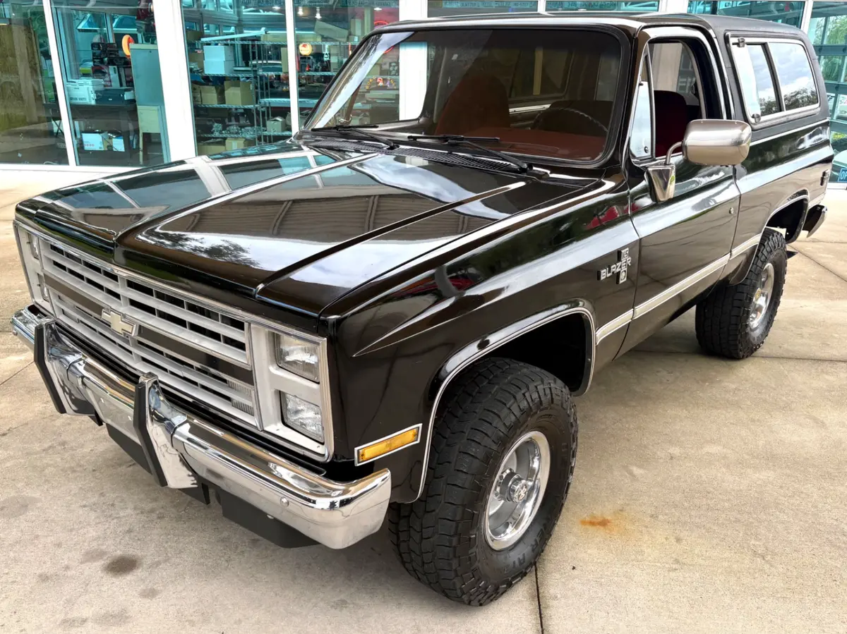Vehicle photo 20