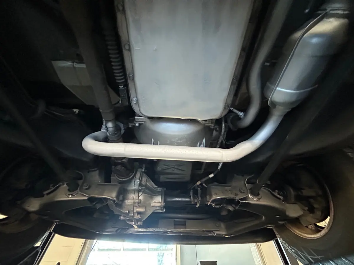 Vehicle photo 36