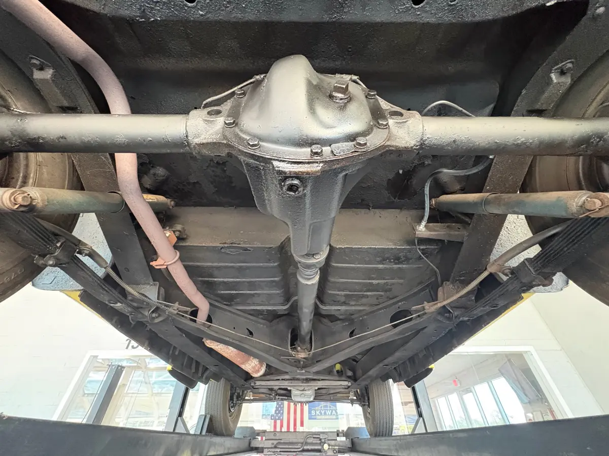 Vehicle photo 45