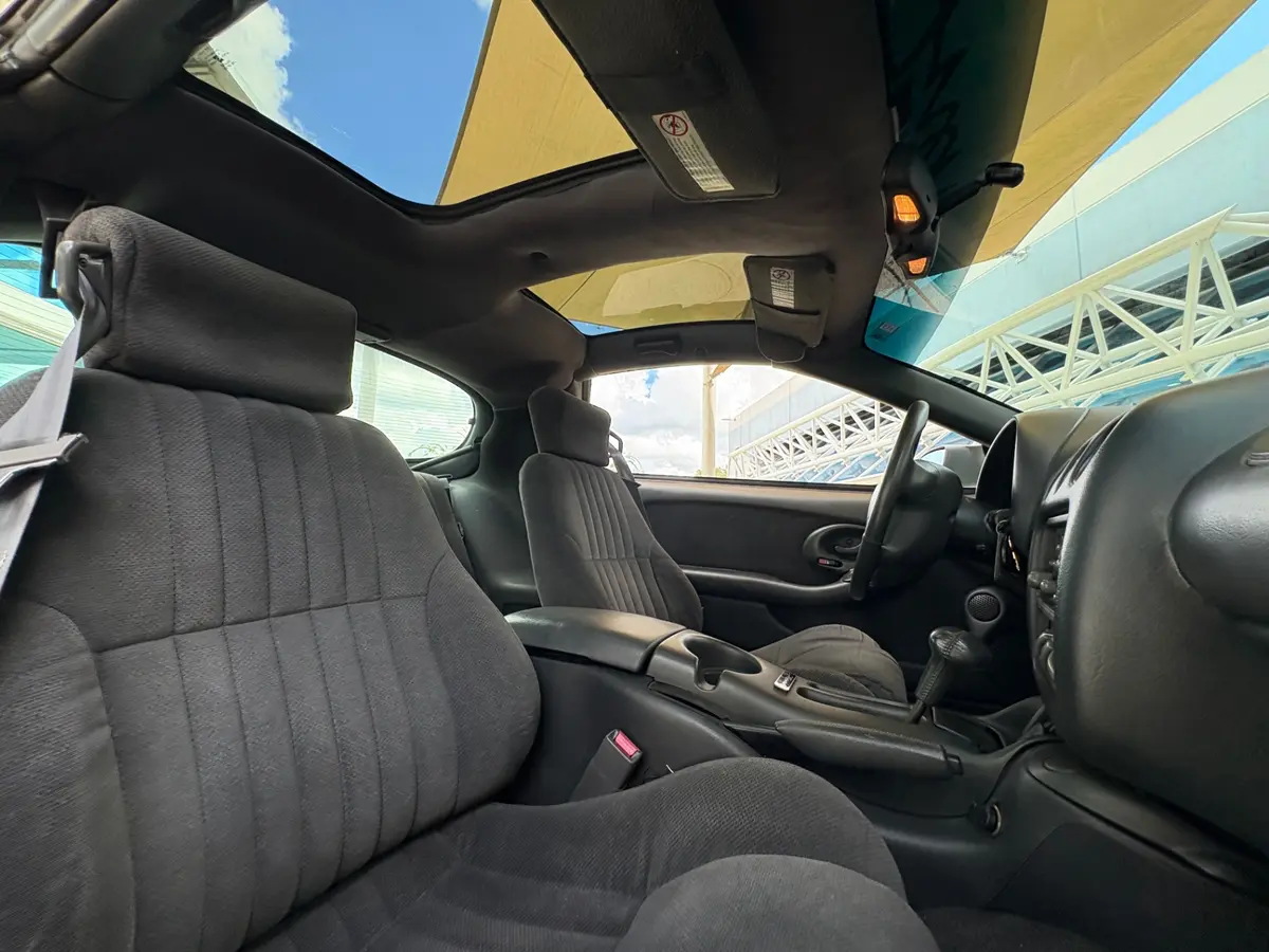 Vehicle photo 44