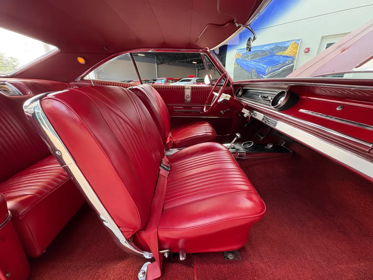 Vehicle photo 42
