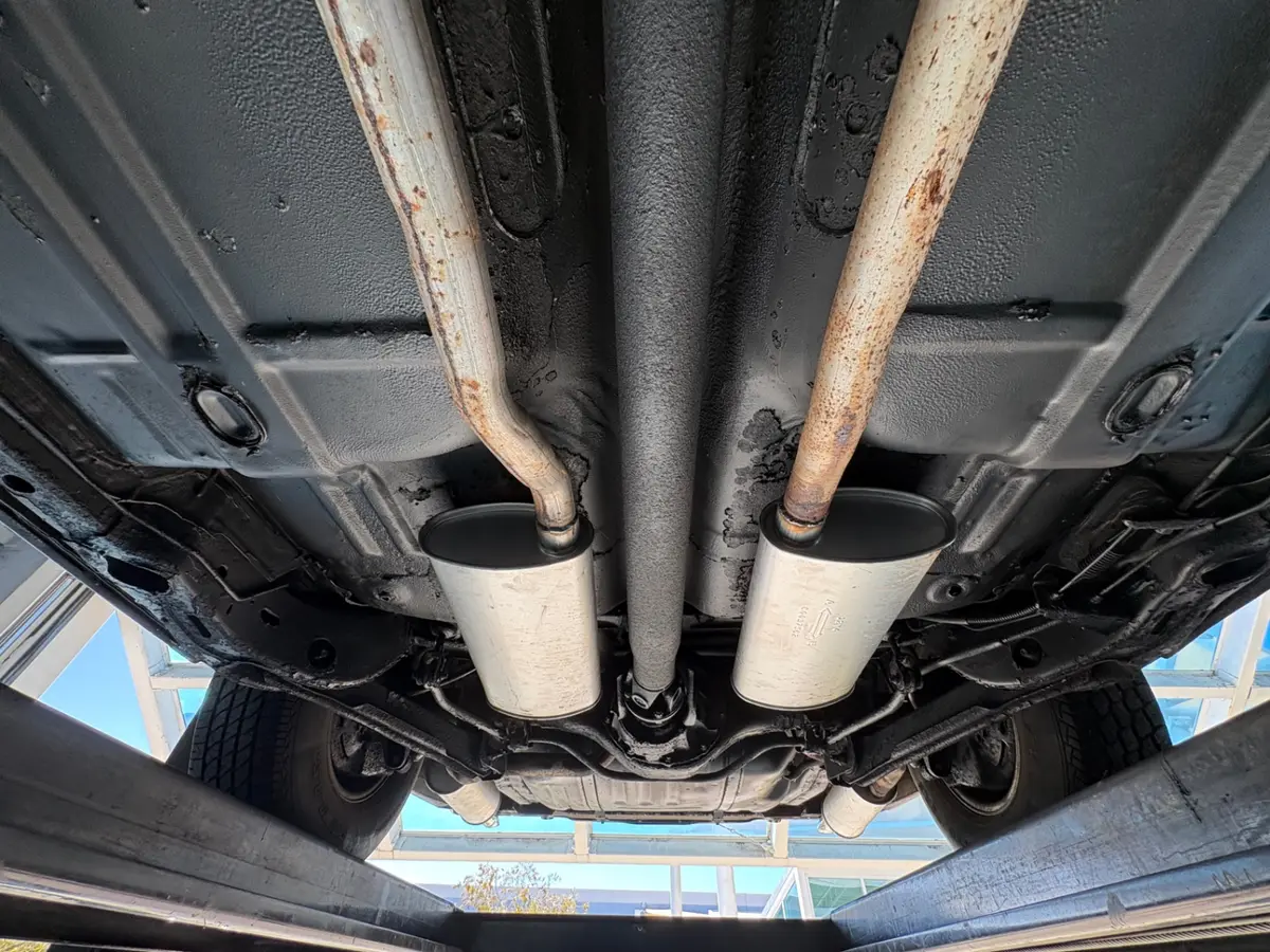 Vehicle photo 58