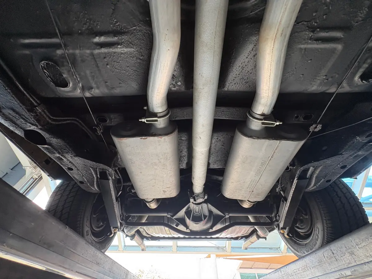 Vehicle photo 64