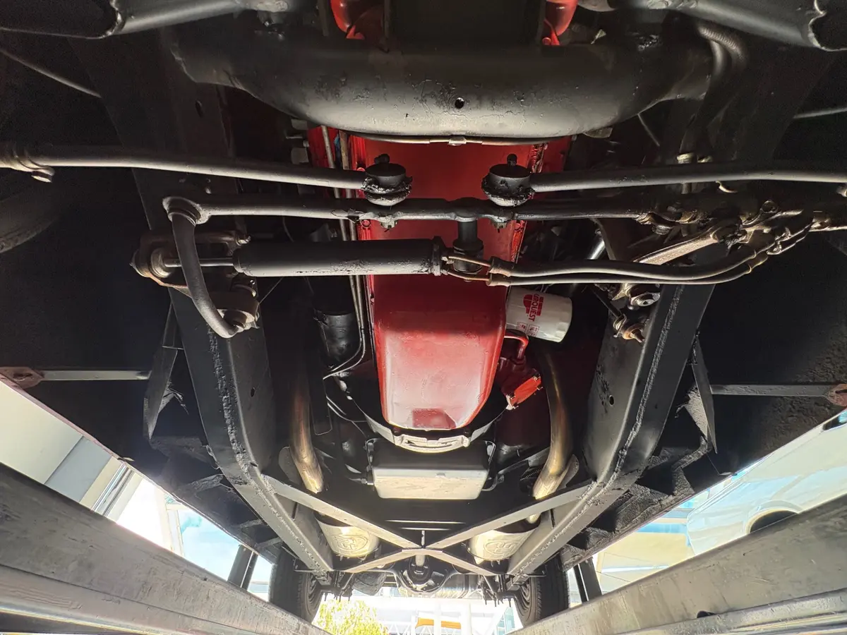 Vehicle photo 60