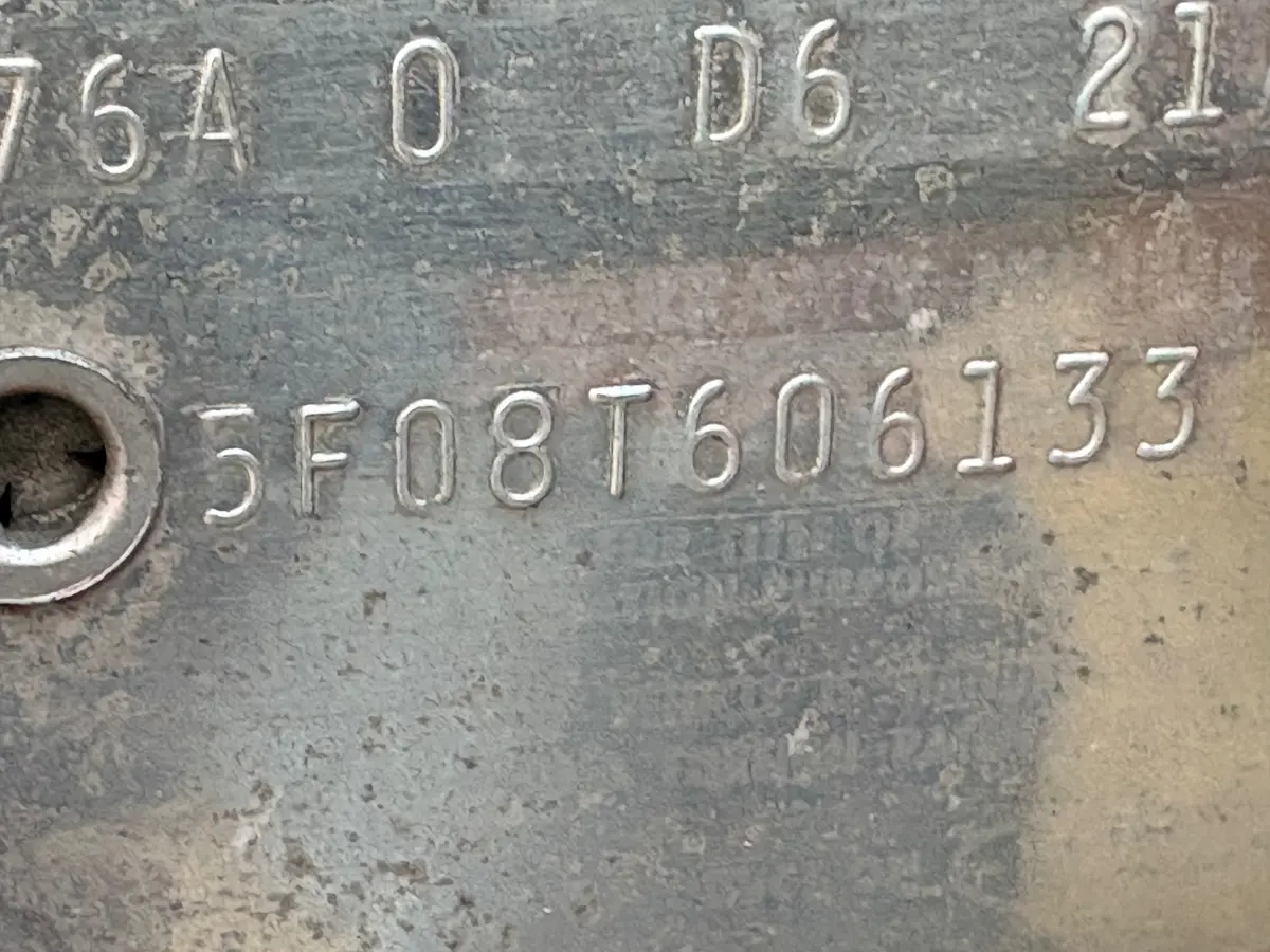 Vehicle photo 29