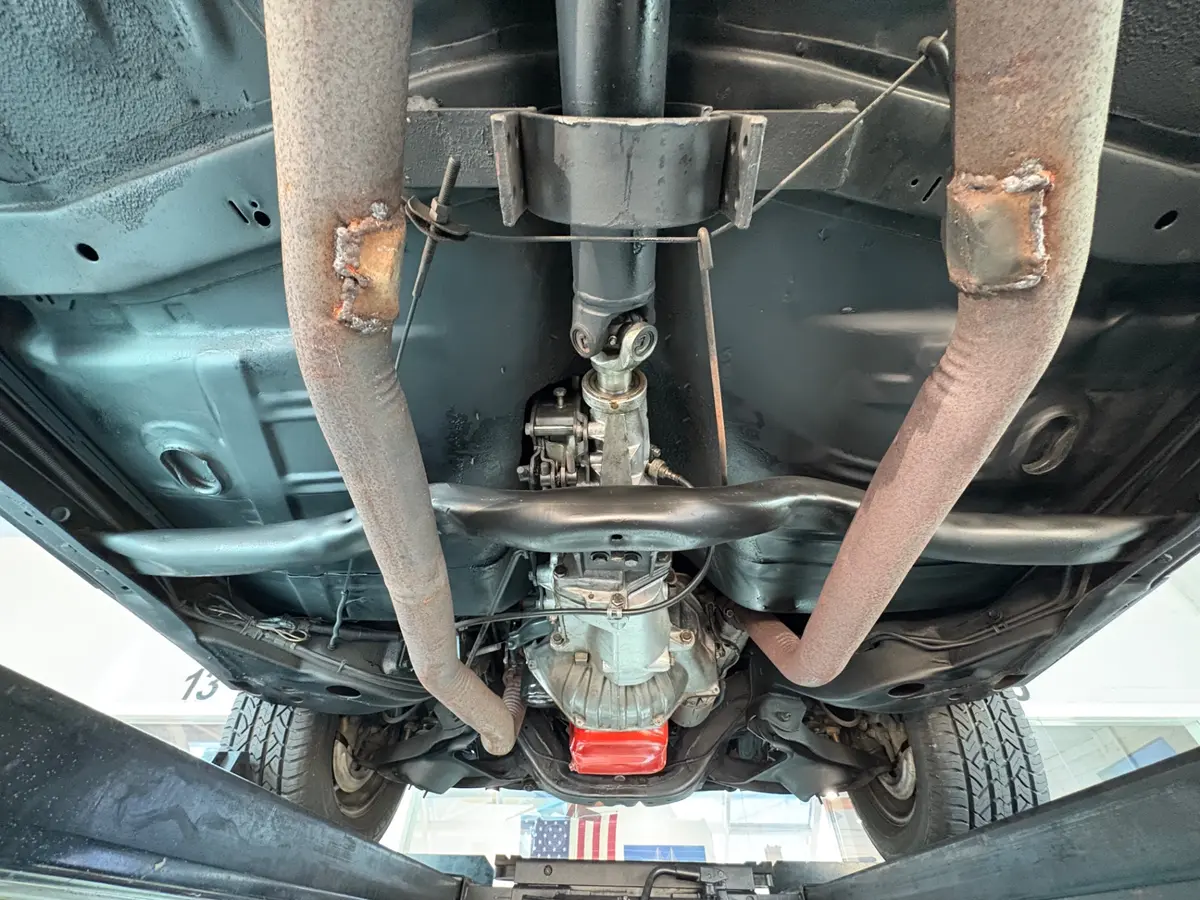 Vehicle photo 74