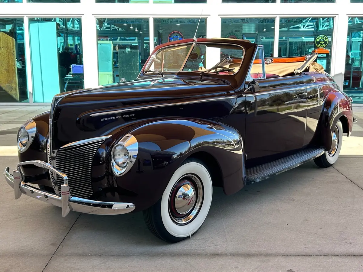 Vehicle photo 1