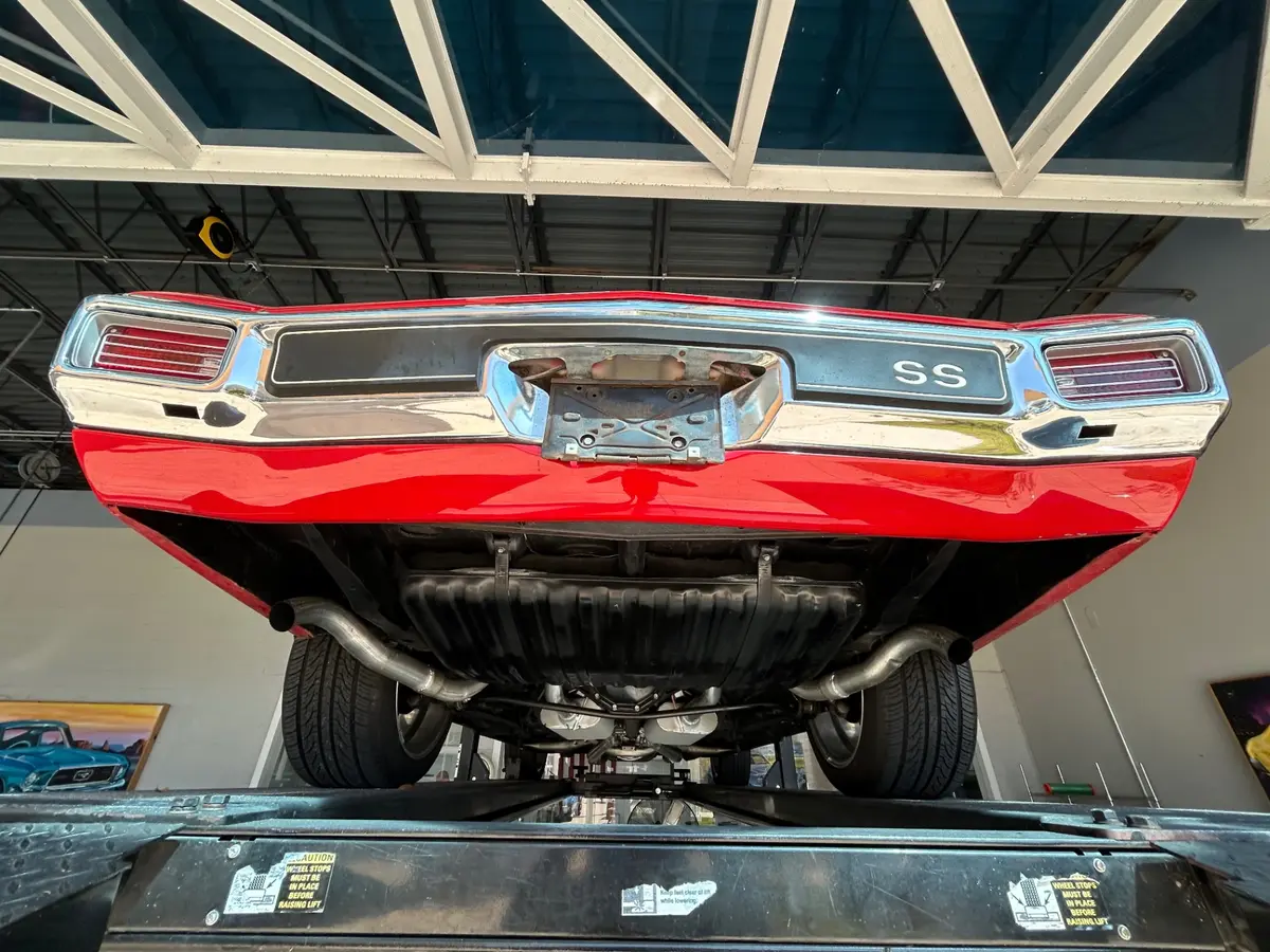 Vehicle photo 39