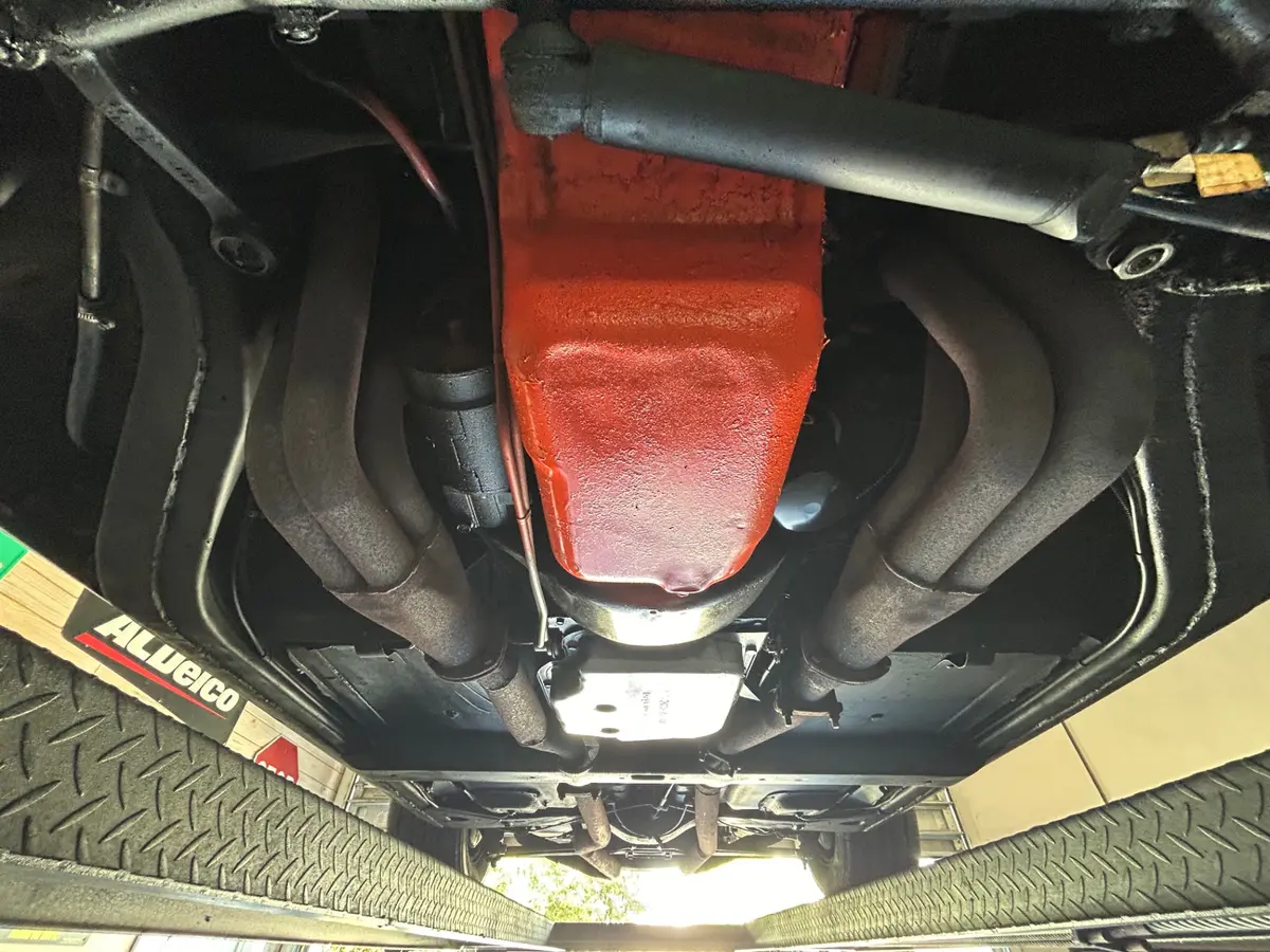 Vehicle photo 38