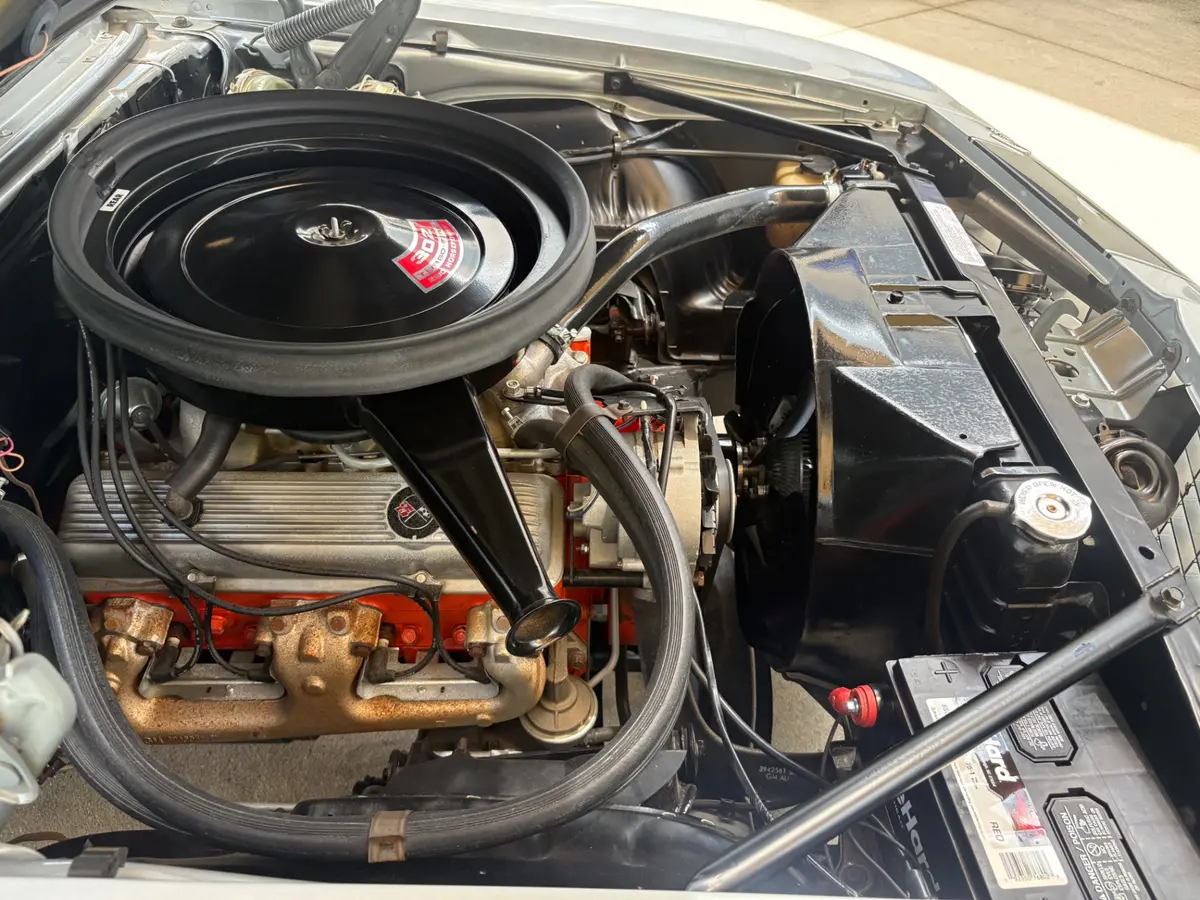 Vehicle photo 41