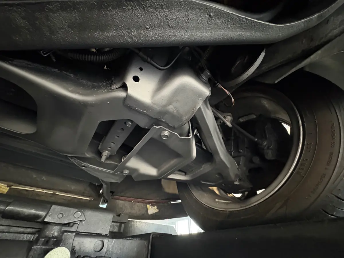Vehicle photo 50