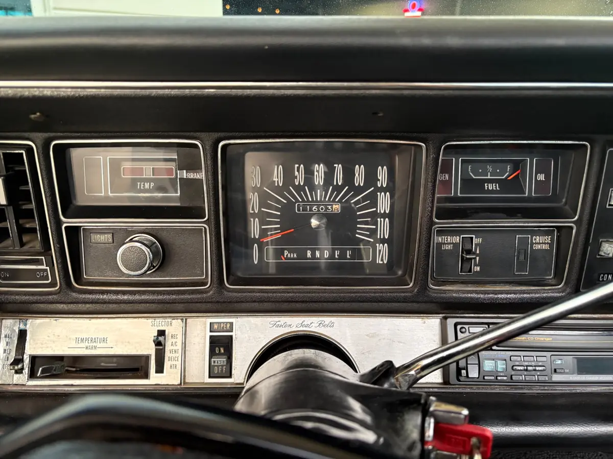 Vehicle photo 39