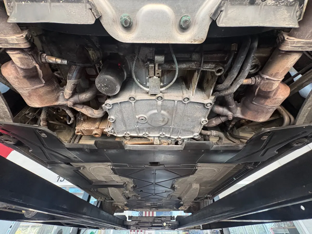 Vehicle photo 44