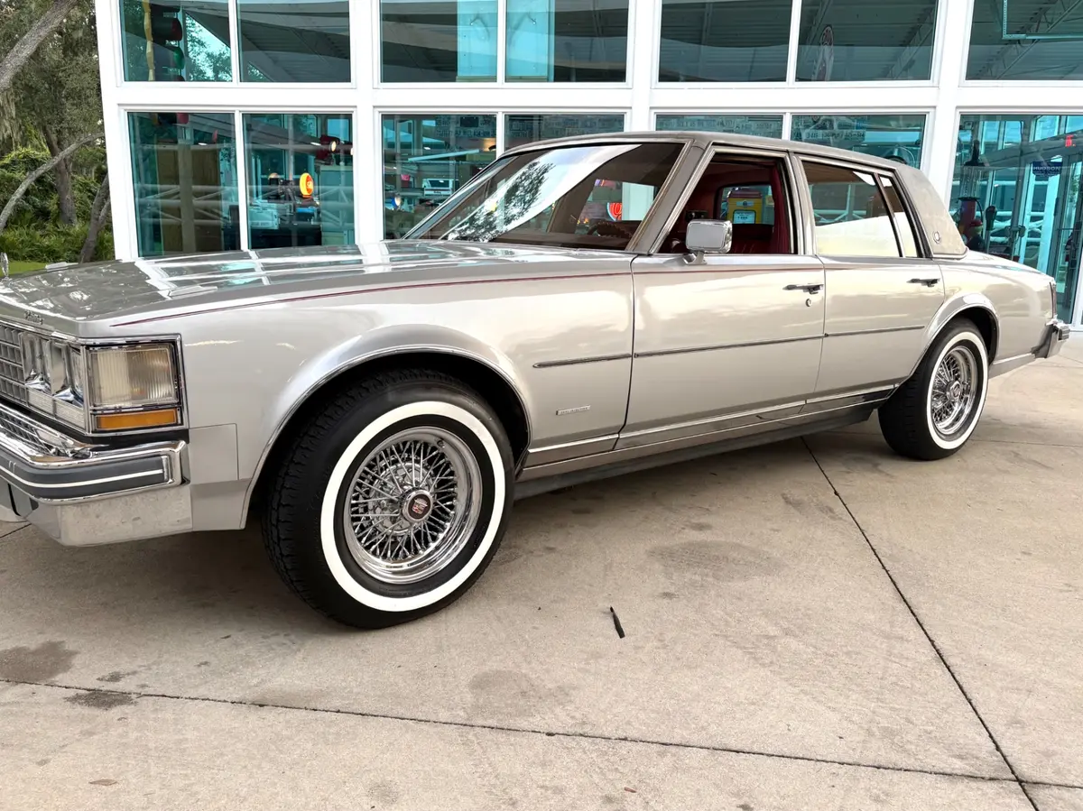 Vehicle photo 15