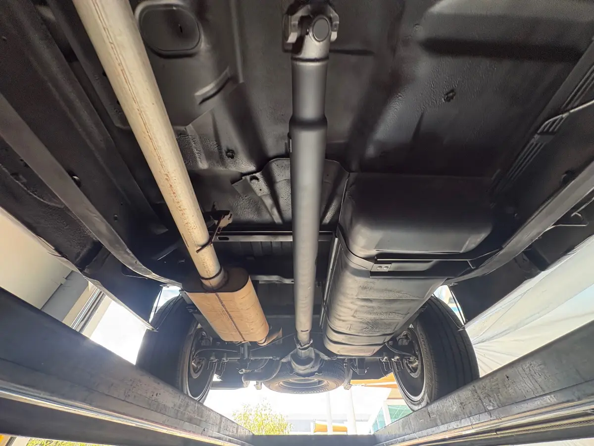 Vehicle photo 53