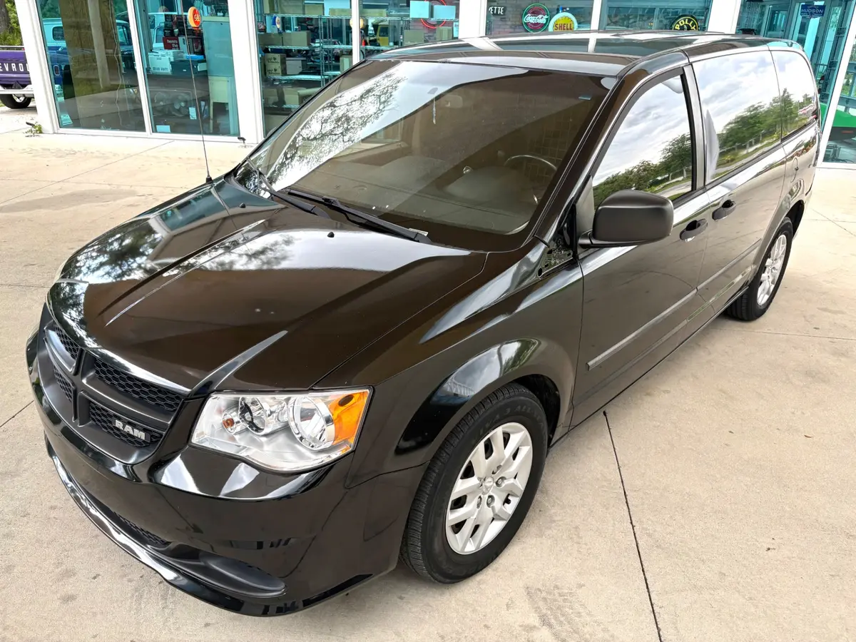 Vehicle photo 20