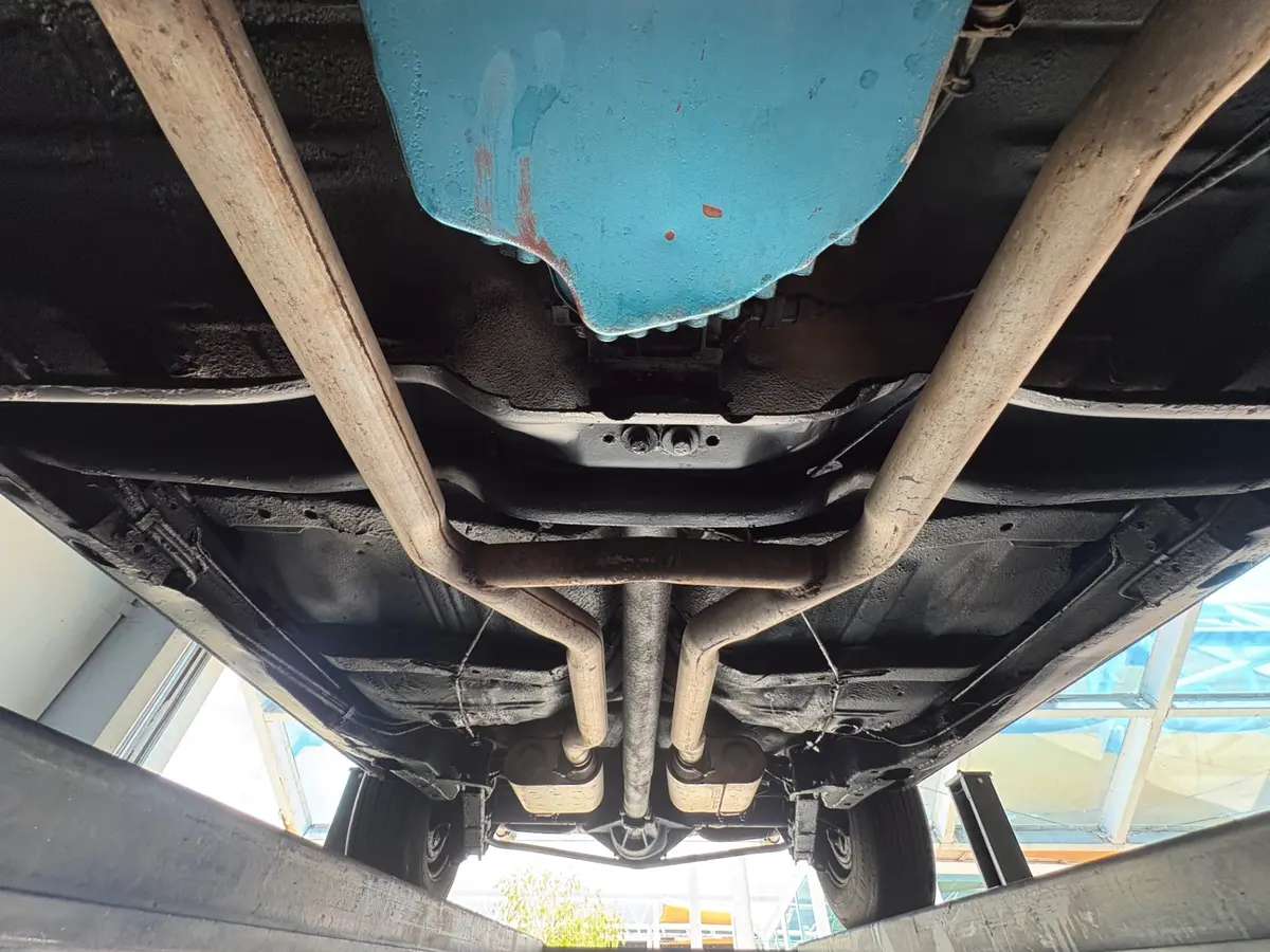 Vehicle photo 63