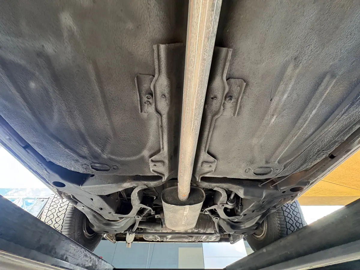 Vehicle photo 65